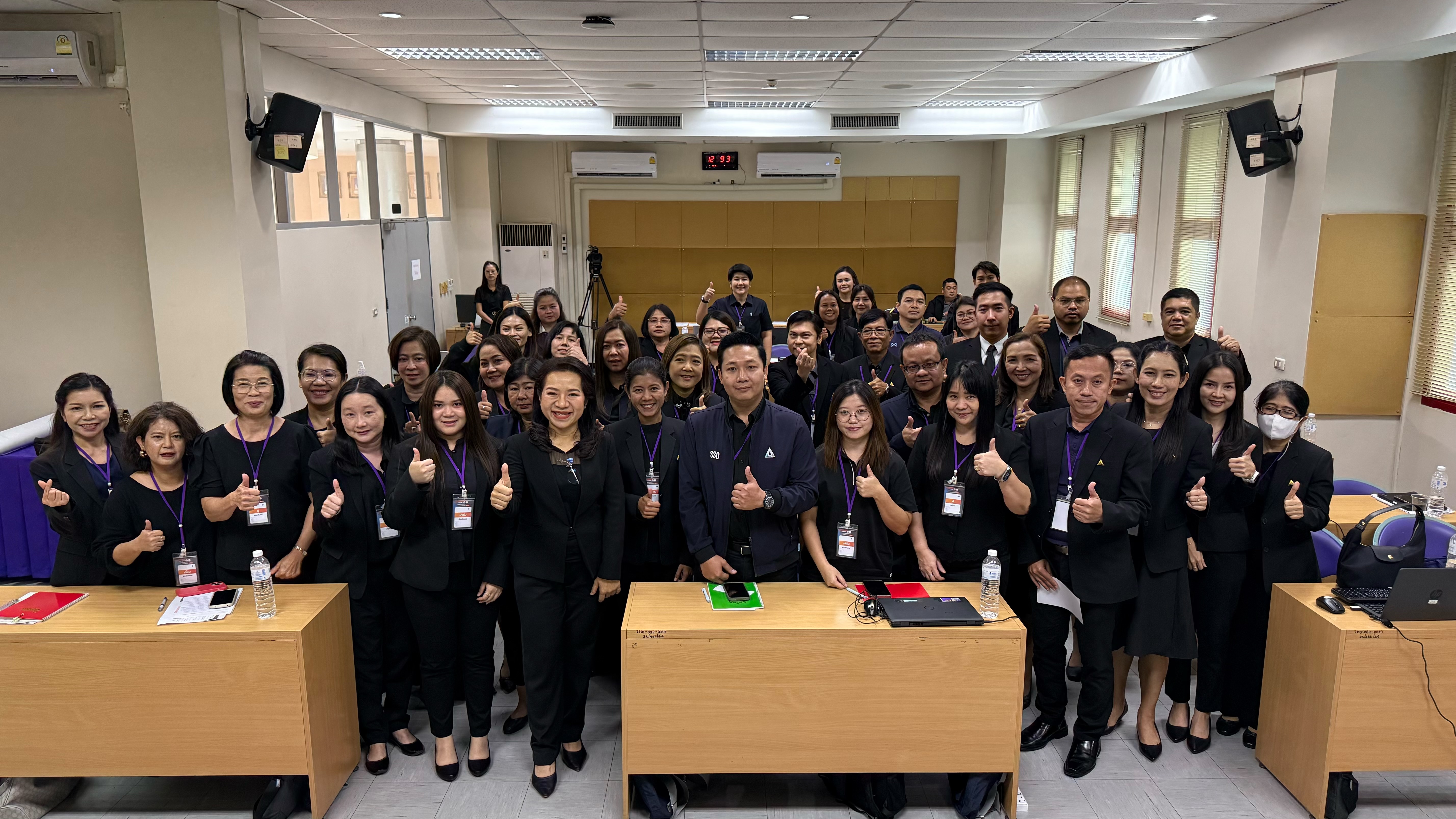 คุณอรอุมา เกษตรพืชผล ร่วมเป็นวิทยากรในโครงการฝึกอบรม “เทคนิคการเป็นวิทยากรอย่างมืออาชีพ” รุ่นที่ 5