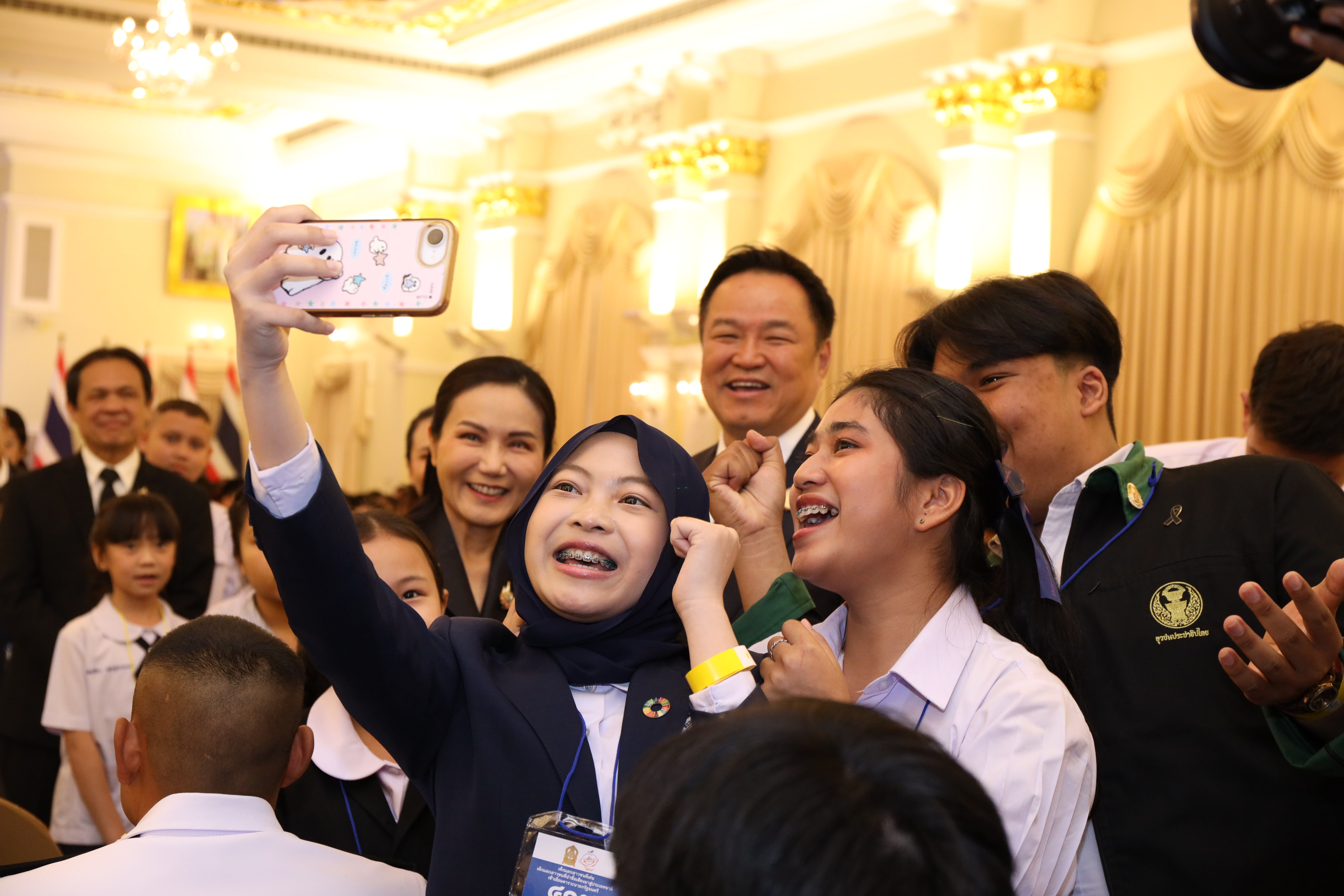 ศธ.นำทัพ พาเด็กและเยาวชนดีเด่น  เด็กและเยาวชนที่นำชื่อเสียงมาสู่ประเทศชาติ  เข้าทำเนียบฯ พบนายกรัฐมนตรี  เนื่องในวันเด็กแห่งชาติ ปี 69